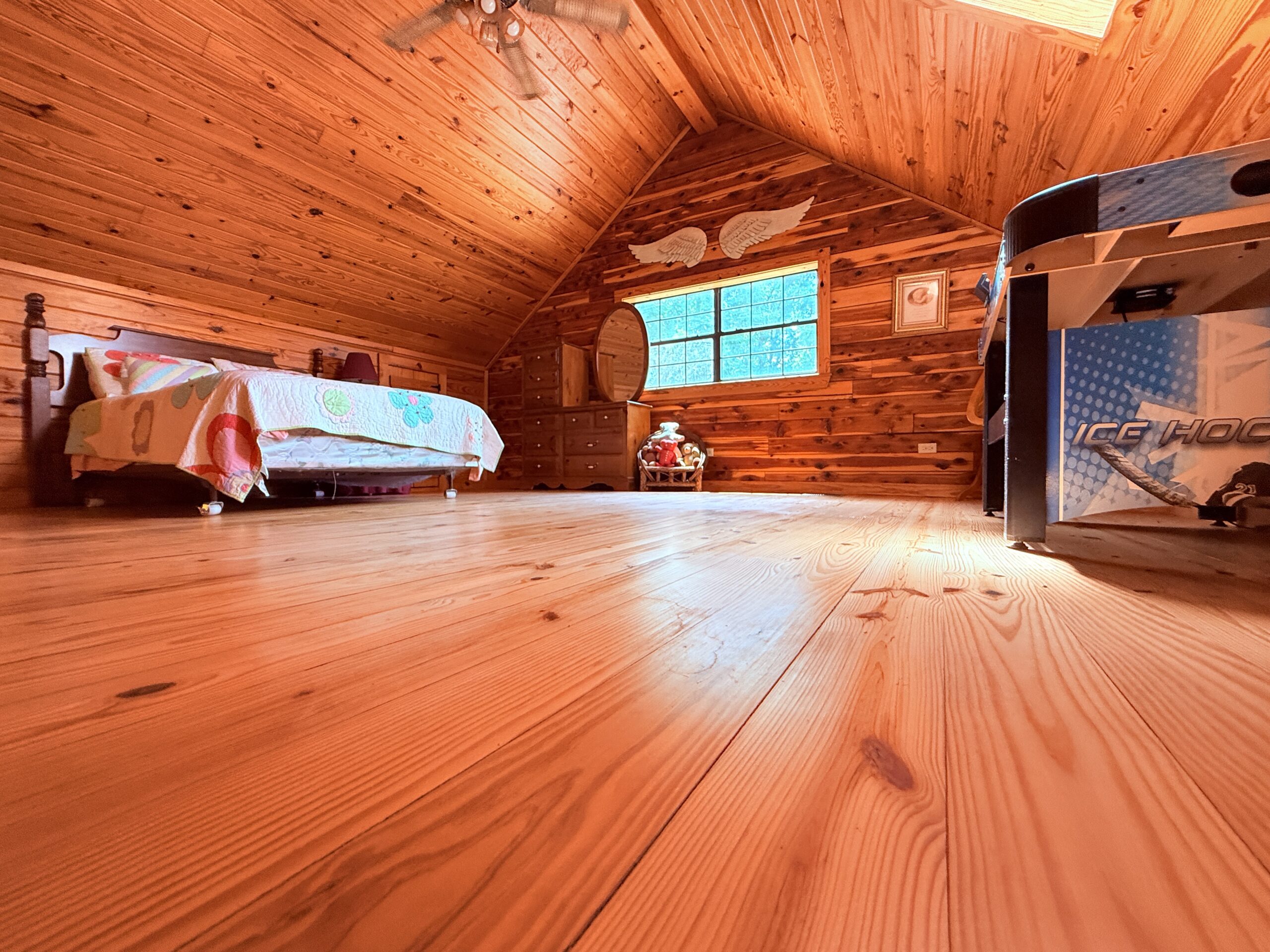 LOG HOME AND ACREAGE FOR SALE IN NORTH CENTRAL ARKANSAS