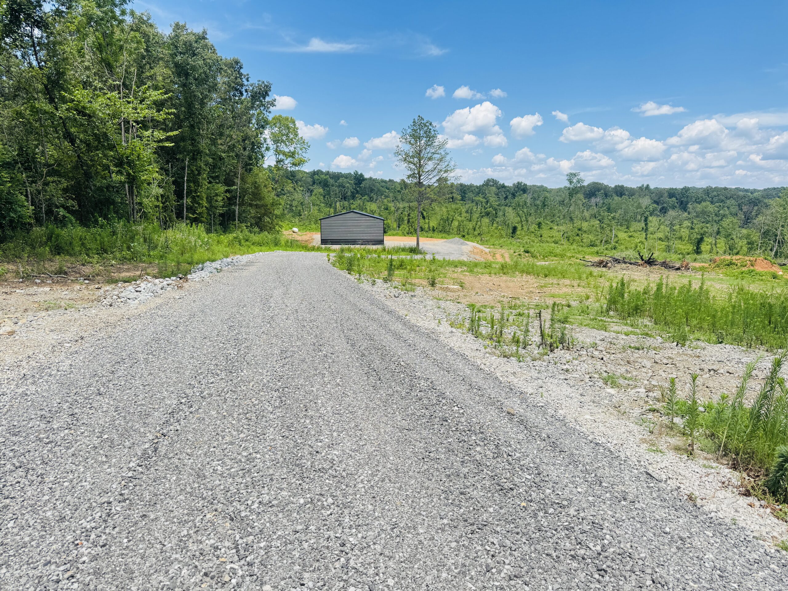 LAND AND SHOP BUILDING FOR SALE IN NORTH CENTRAL ARKANSAS