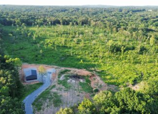 LAND AND SHOP BUILDING FOR SALE IN NORTH CENTRAL ARKANSAS