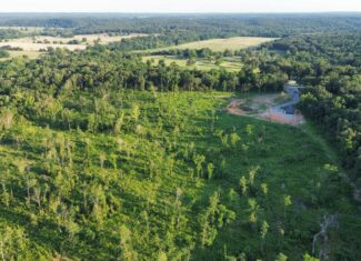LAND AND SHOP BUILDING FOR SALE IN NORTH CENTRAL ARKANSAS