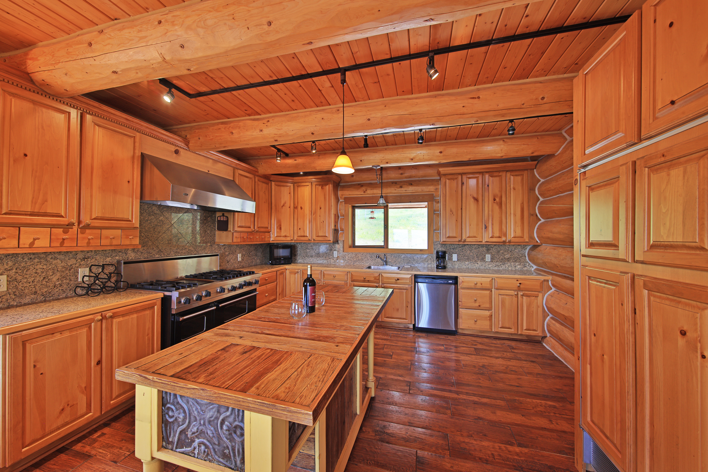 Luxury Log Home on Multiple Parcels For Sale on the Western Slope of Colorado