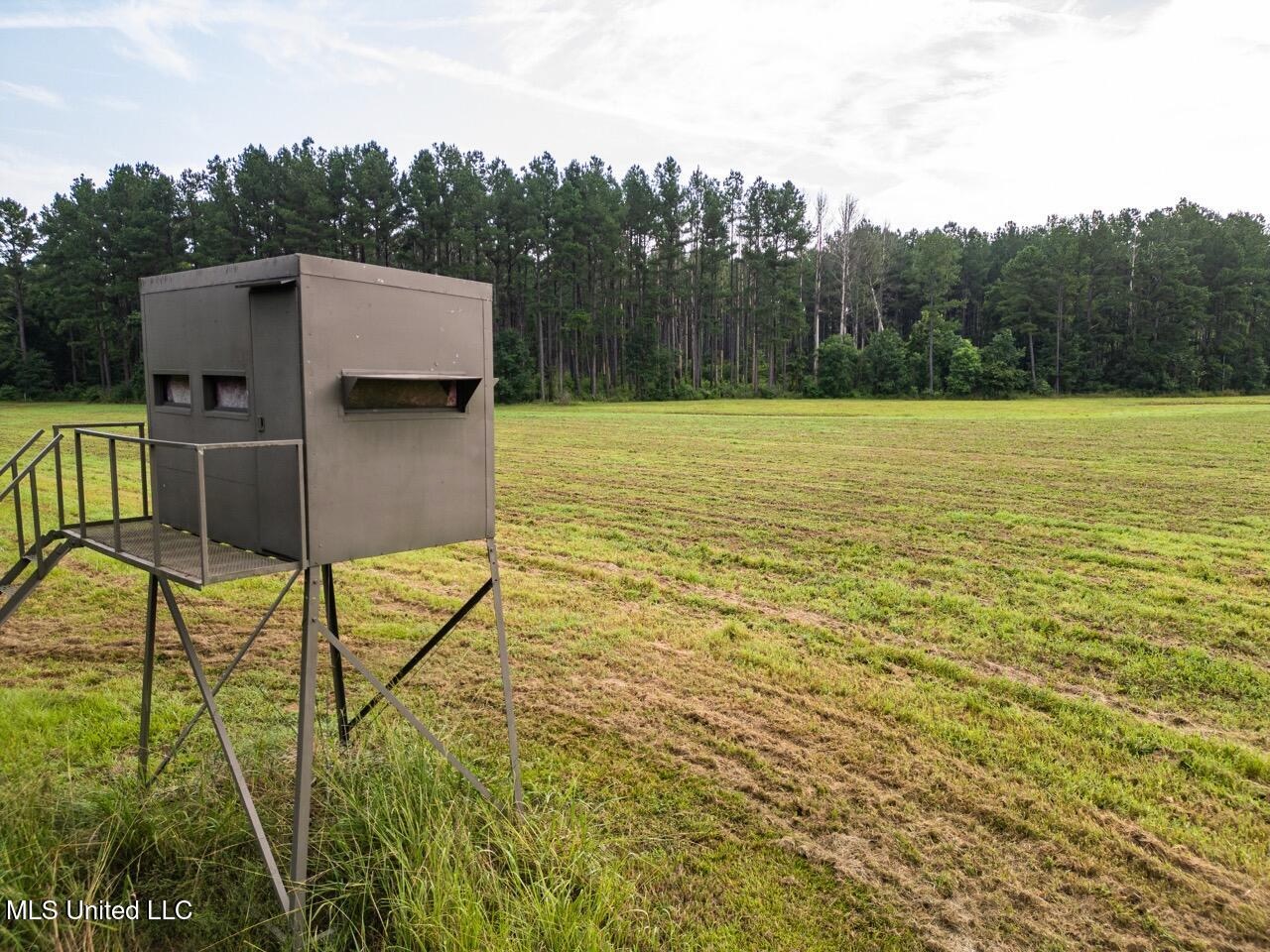 Petit Amite – Luxury Hunting Retreat in Amite County, MS