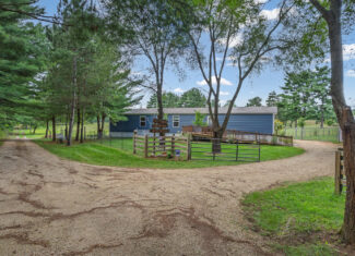 48.7+/- Acres Featuring a 2022 Single Wide Mobile Home Montello WI