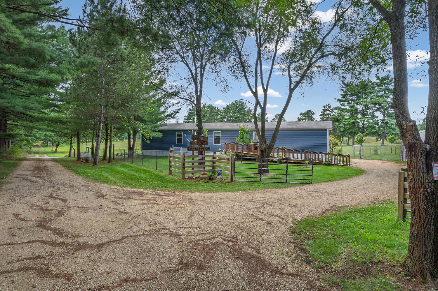 48.7+/- Acres Featuring a 2022 Single Wide Mobile Home Montello WI