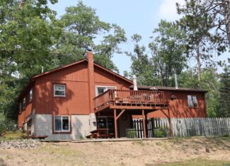Beautiful Country Home in Canada Creek Ranch Atlanta MI