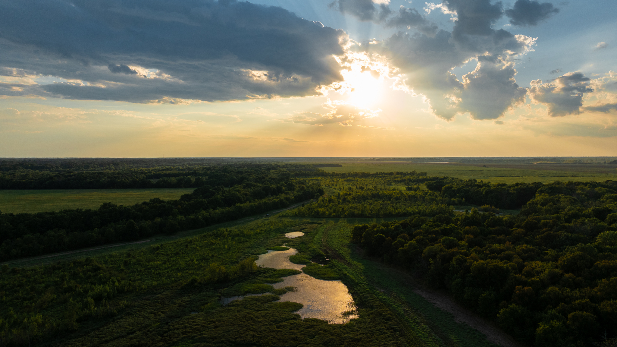 Premier Dekalb Texas Hunting Property with Red River Frontage