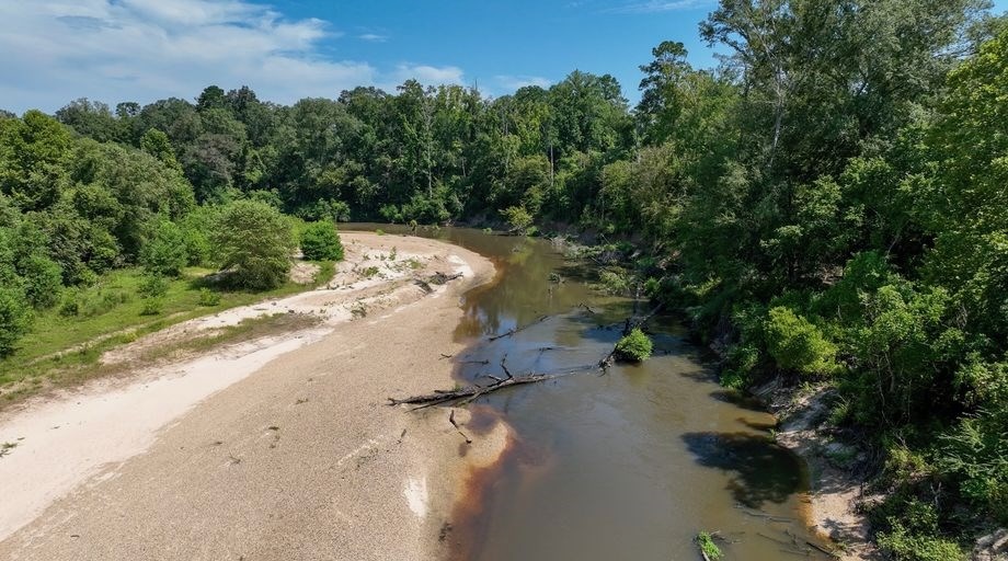345+- Acres on Bogue Chitto River Summit MS