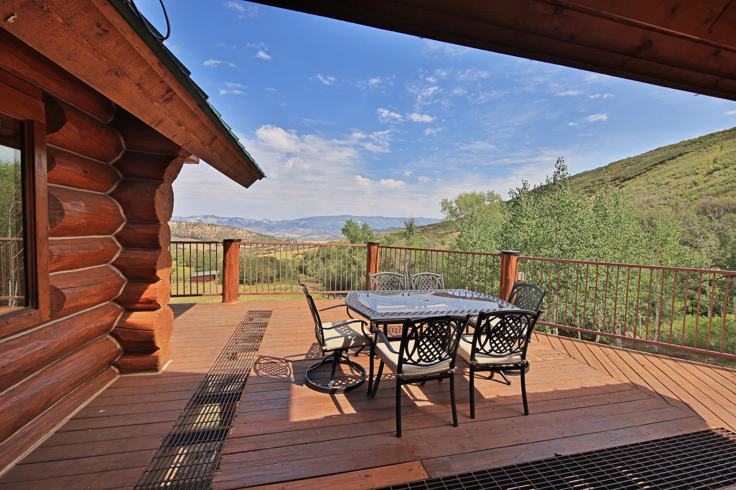 Luxury Log Home on Multiple Parcels For Sale on the Western Slope of Colorado