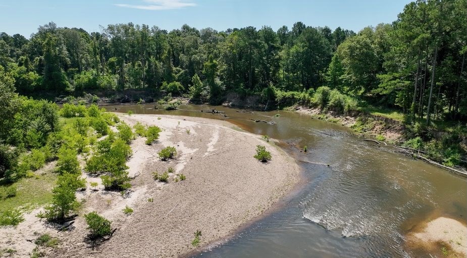 345+- Acres on Bogue Chitto River Summit MS