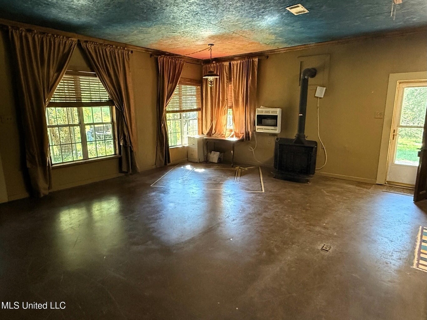40 Acres with Country Home for Sale in Pike County MS