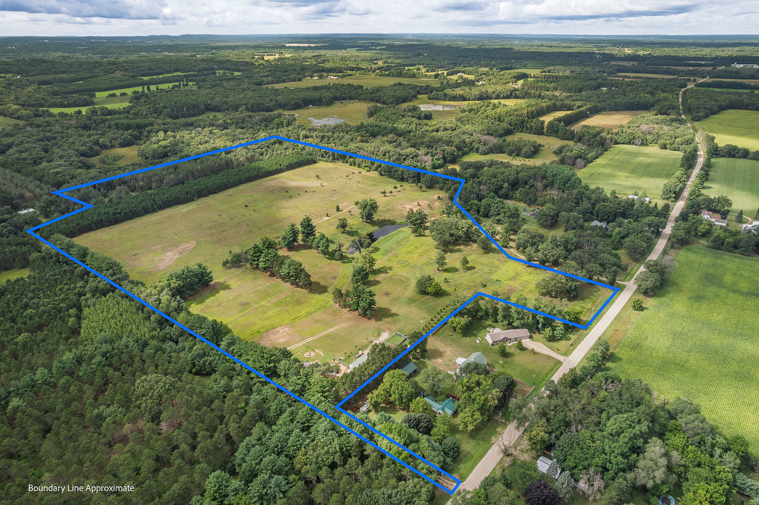 48.7+/- Acres Featuring a 2022 Single Wide Mobile Home Montello WI