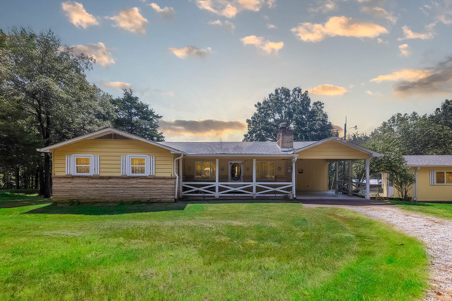 Country Home and 68 +/- Acres in Glencoe, Arkansas