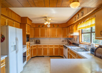 Country Home and 68 +/- Acres in Glencoe, Arkansas