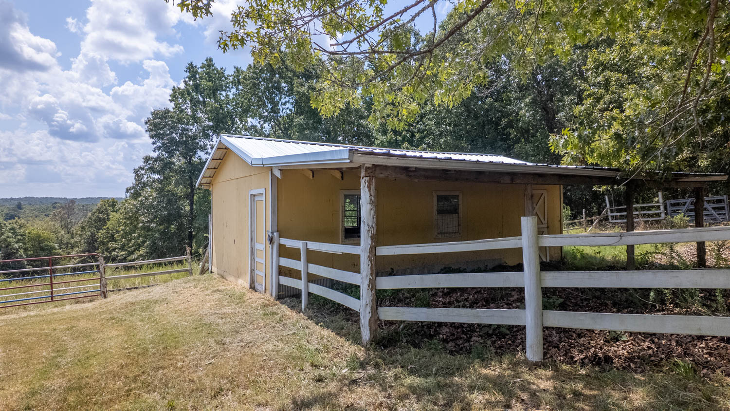 Country Home and 68 +/- Acres in Glencoe, Arkansas