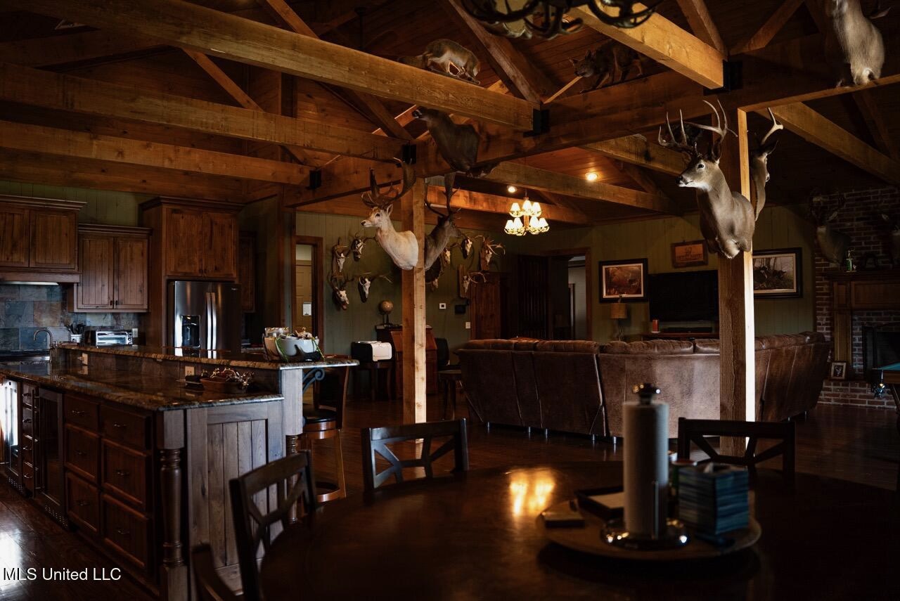 Petit Amite – Luxury Hunting Retreat in Amite County, MS