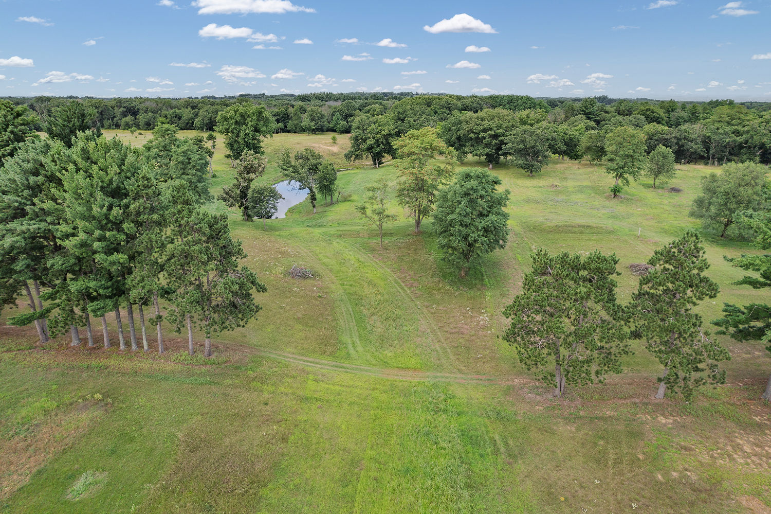 48.7+/- Acres Featuring a 2022 Single Wide Mobile Home Montello WI