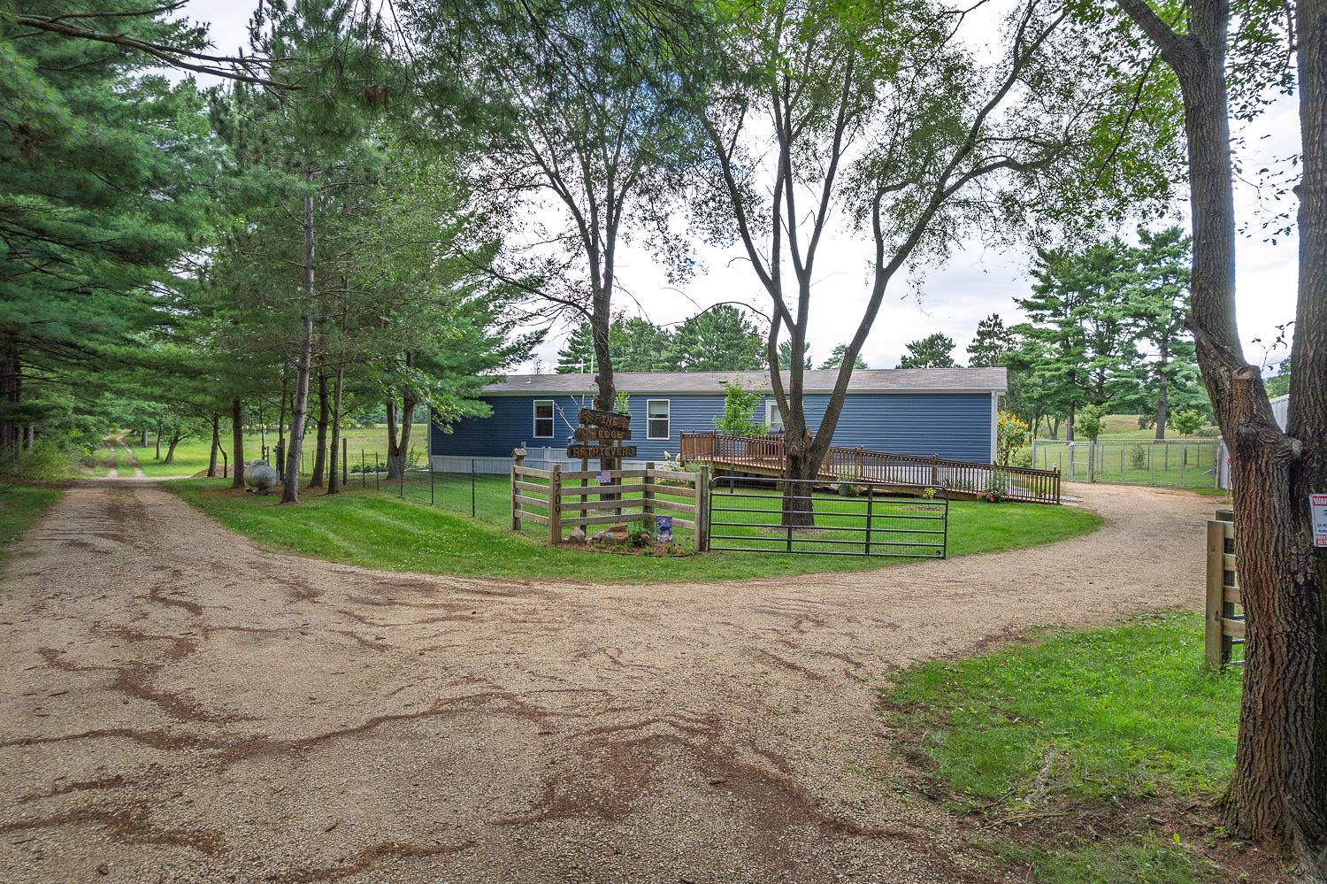 48.7+/- Acres Featuring a 2022 Single Wide Mobile Home Montello WI
