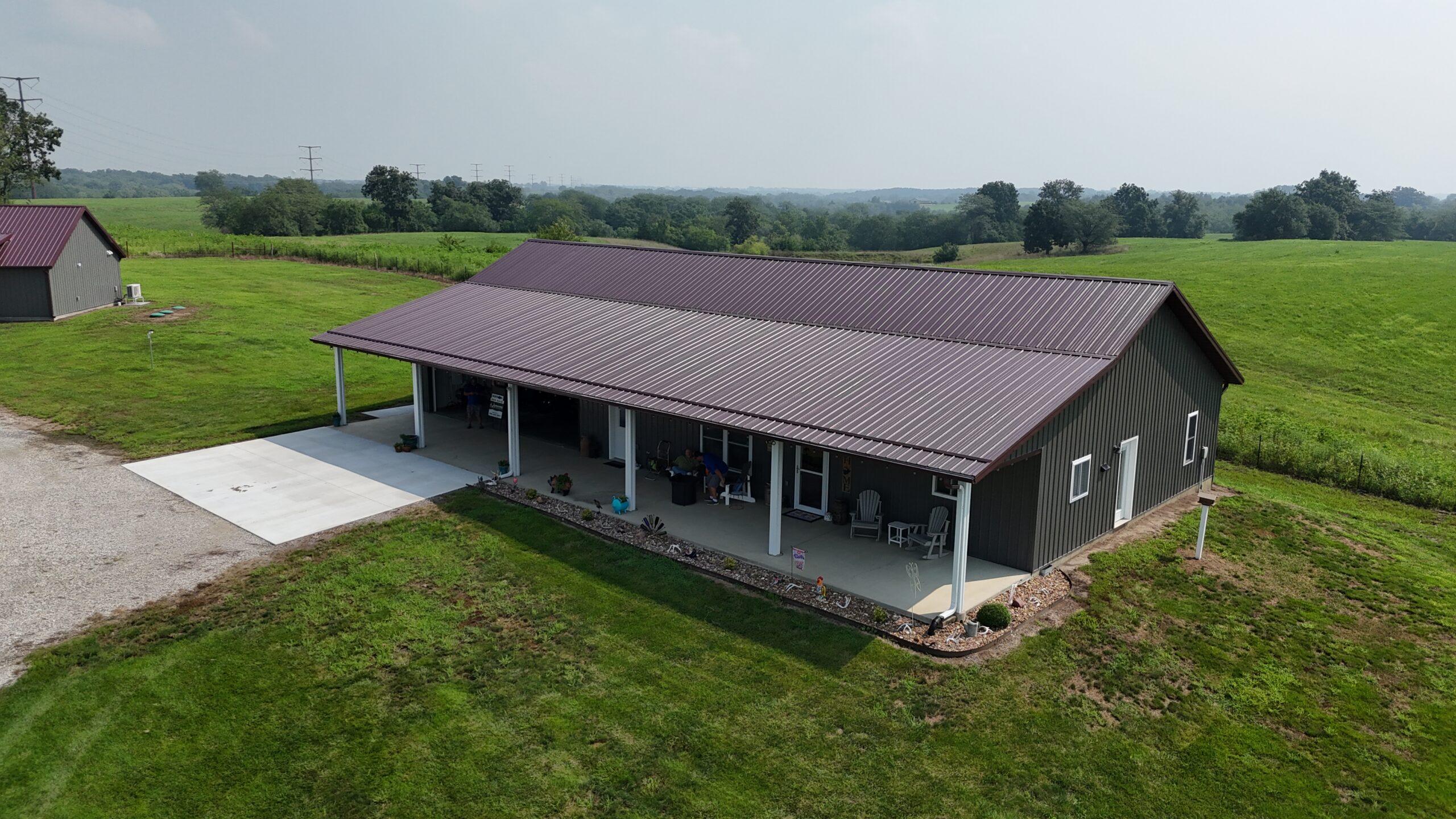Dream Countryside Home + Guest Home in Moulton, IA