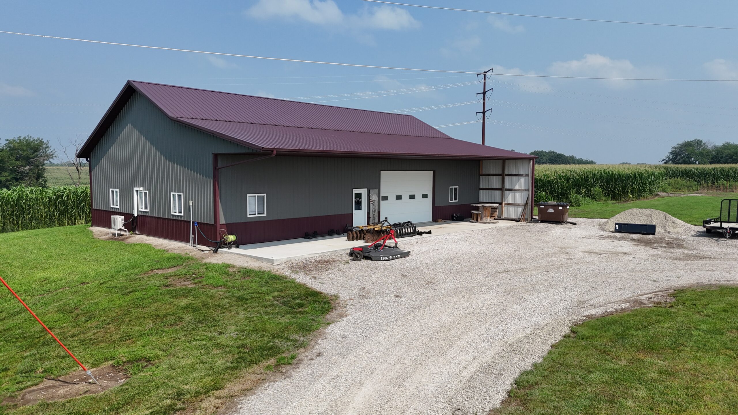 Dream Countryside Home + Guest Home in Moulton, IA
