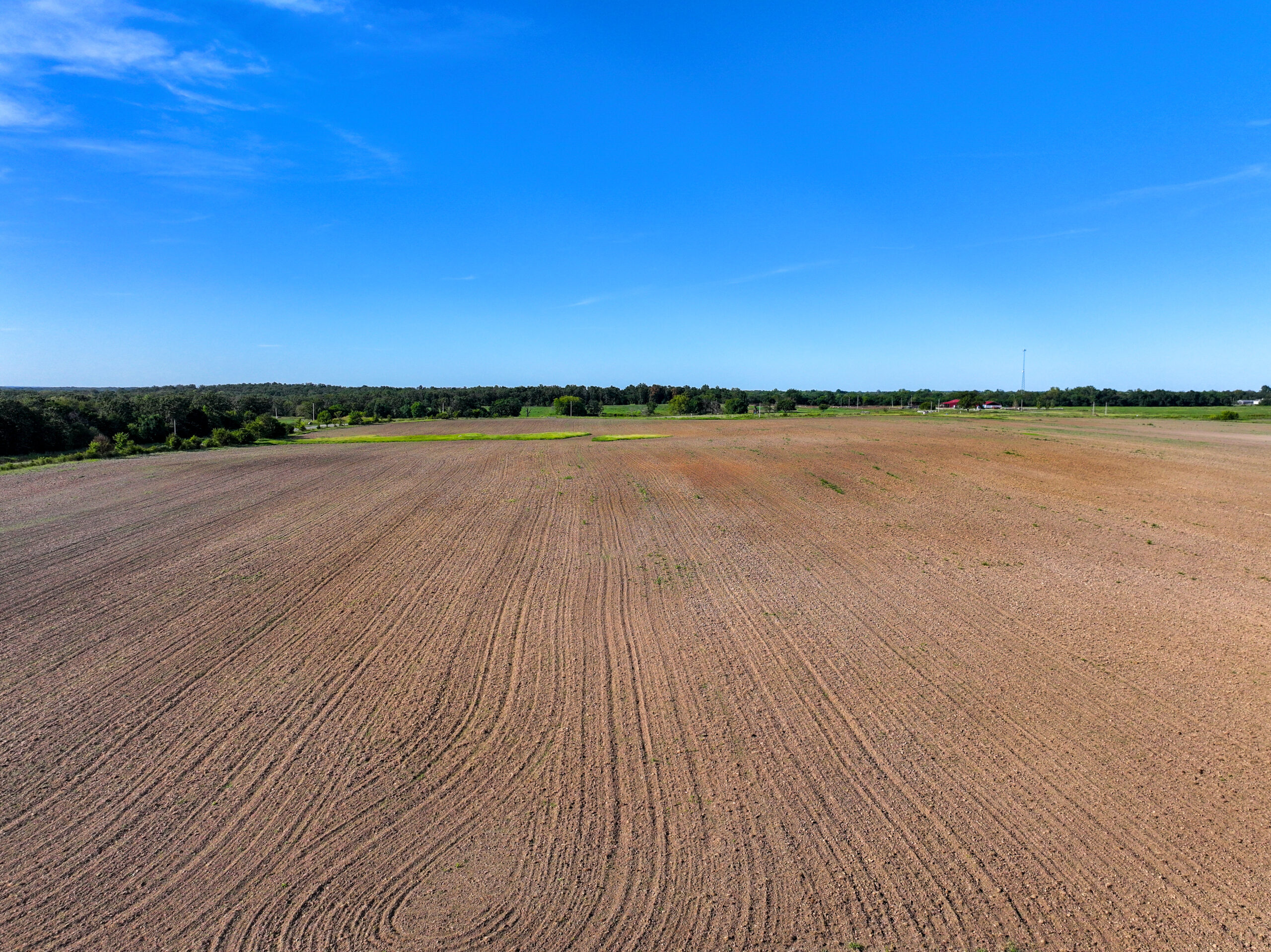 496+\- acres Sheldon MO