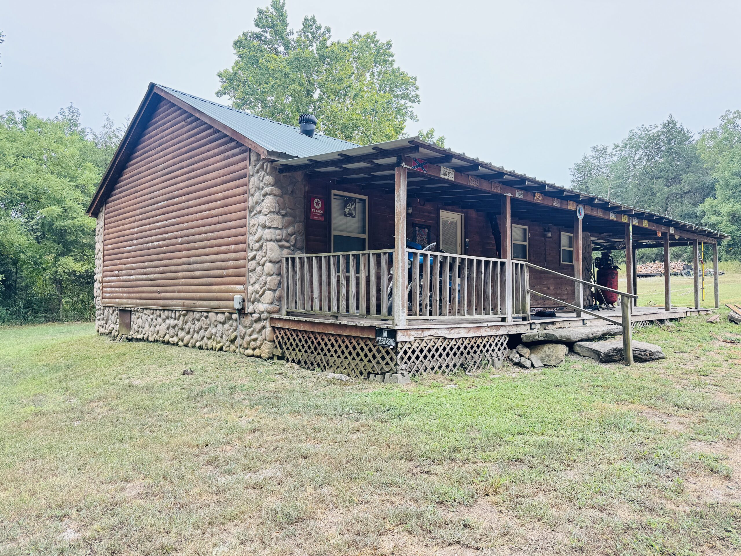 LOG CABIN AND HUNTING LAND FOR SALE IN NORTH CENTRAL ARKANSAS