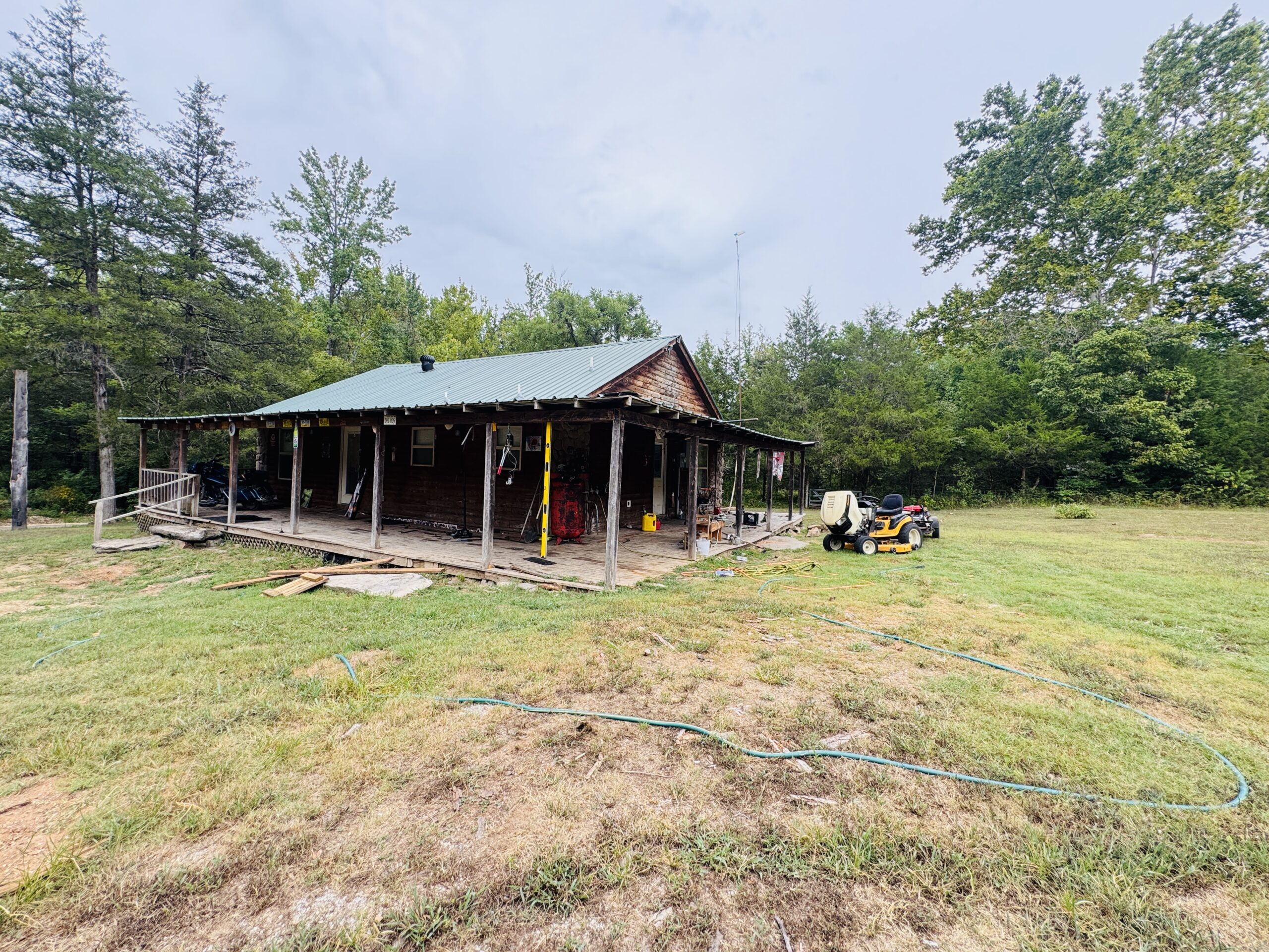 LOG CABIN AND HUNTING LAND FOR SALE IN NORTH CENTRAL ARKANSAS