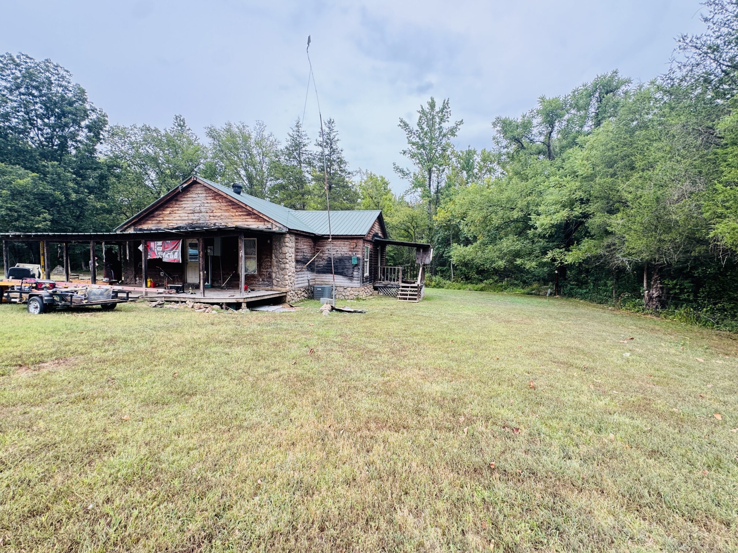 LOG CABIN AND HUNTING LAND FOR SALE IN NORTH CENTRAL ARKANSAS