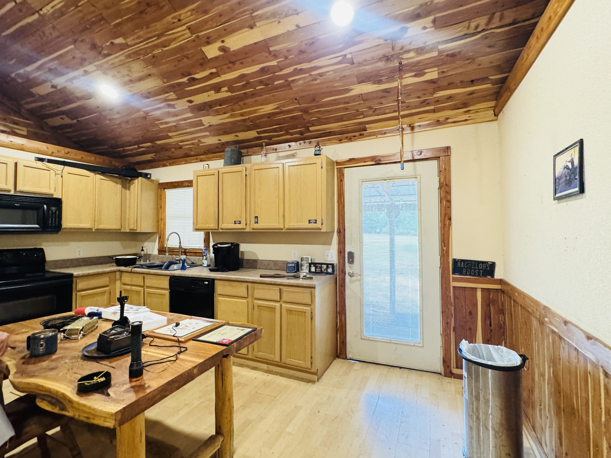 LOG CABIN AND HUNTING LAND FOR SALE IN NORTH CENTRAL ARKANSAS