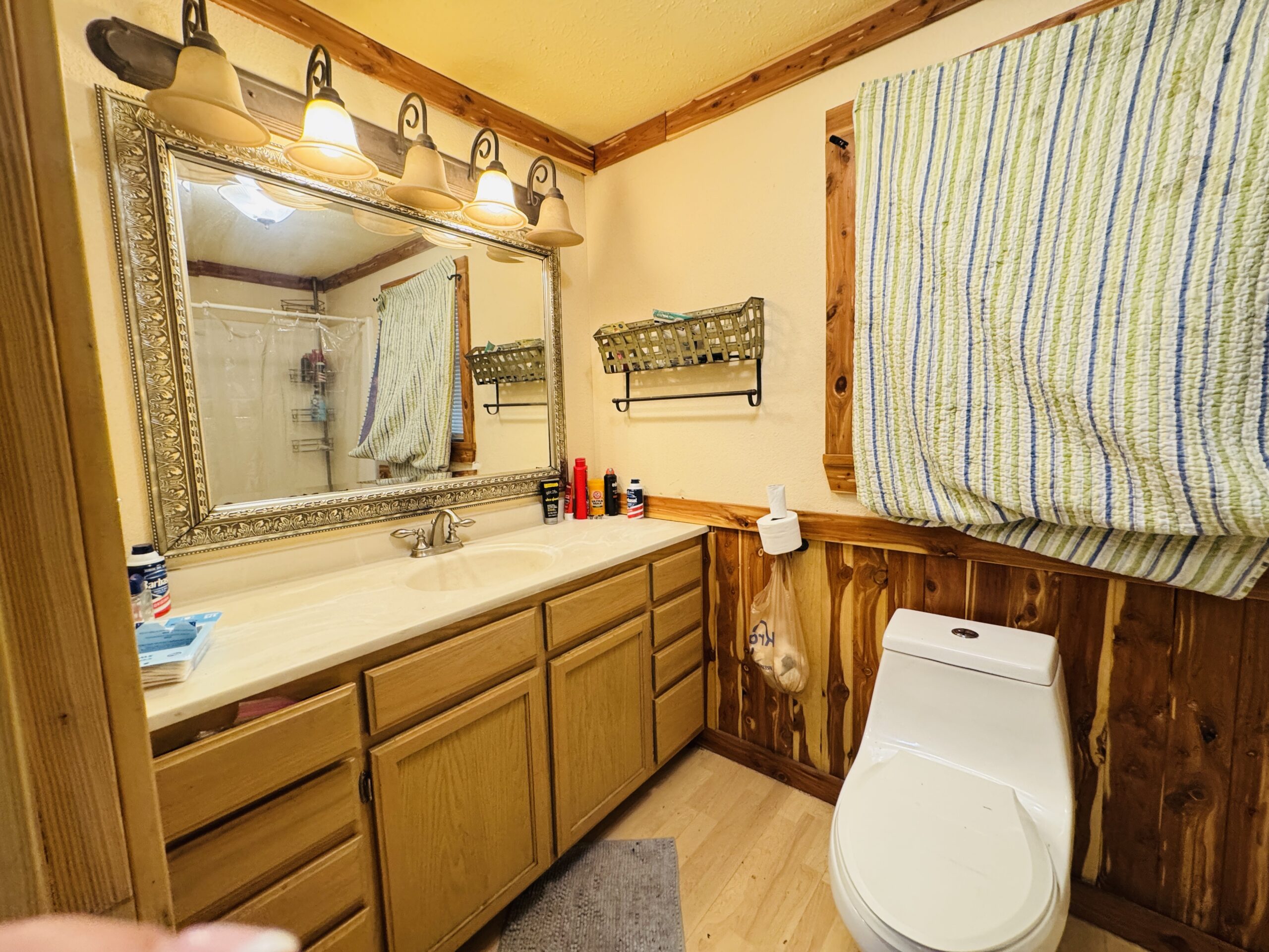 LOG CABIN AND HUNTING LAND FOR SALE IN NORTH CENTRAL ARKANSAS