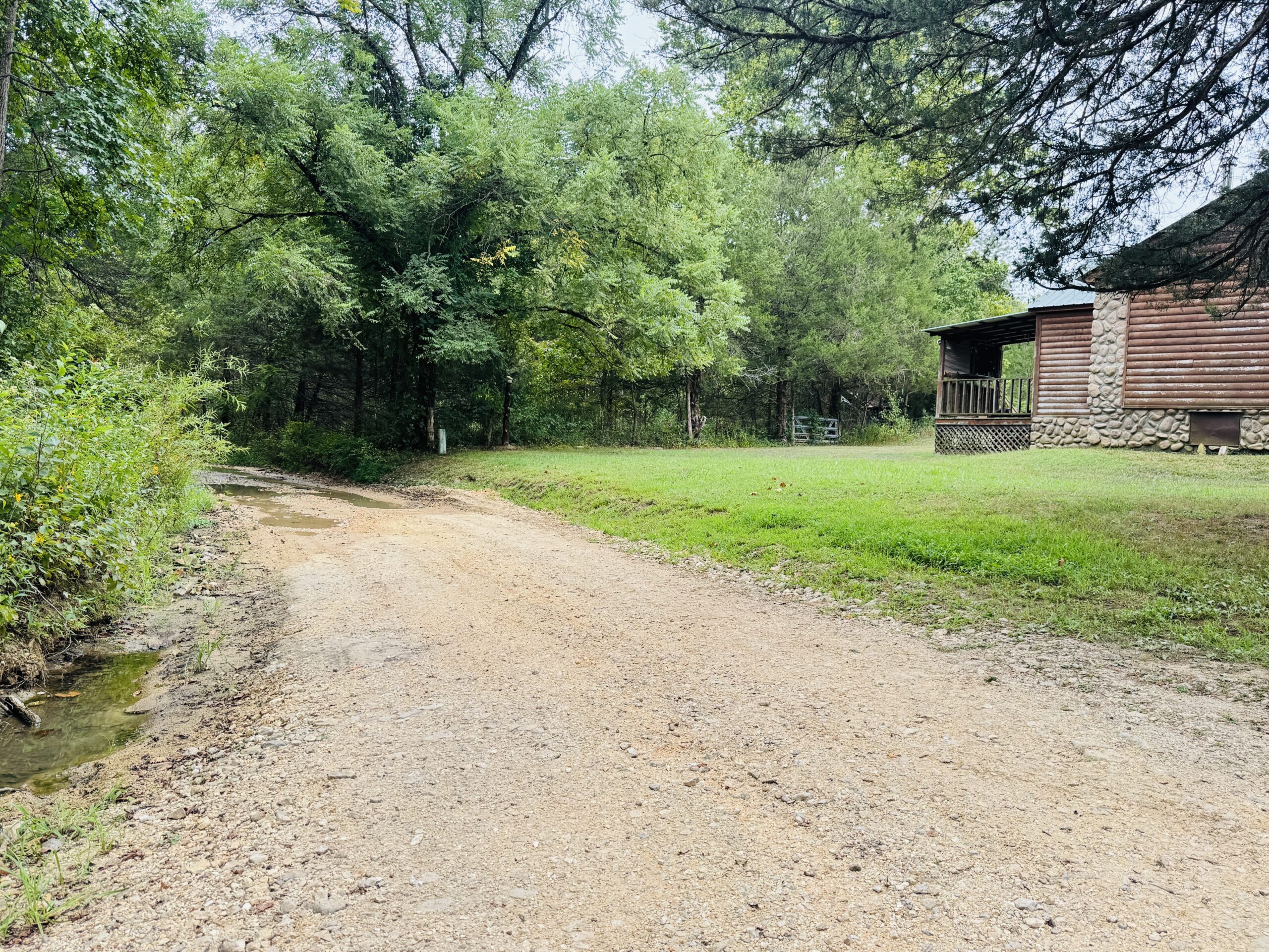 LOG CABIN AND HUNTING LAND FOR SALE IN NORTH CENTRAL ARKANSAS