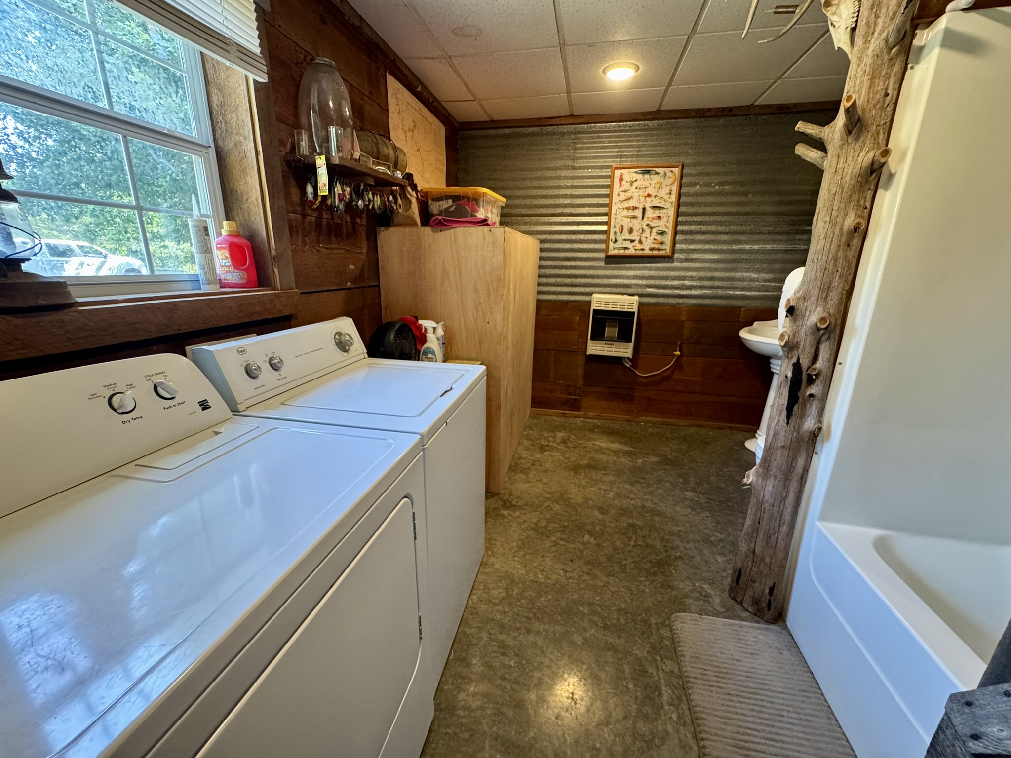 HUNTING LAND WITH CABIN FOR SALE IN NORTH CENTRAL ARKANSAS