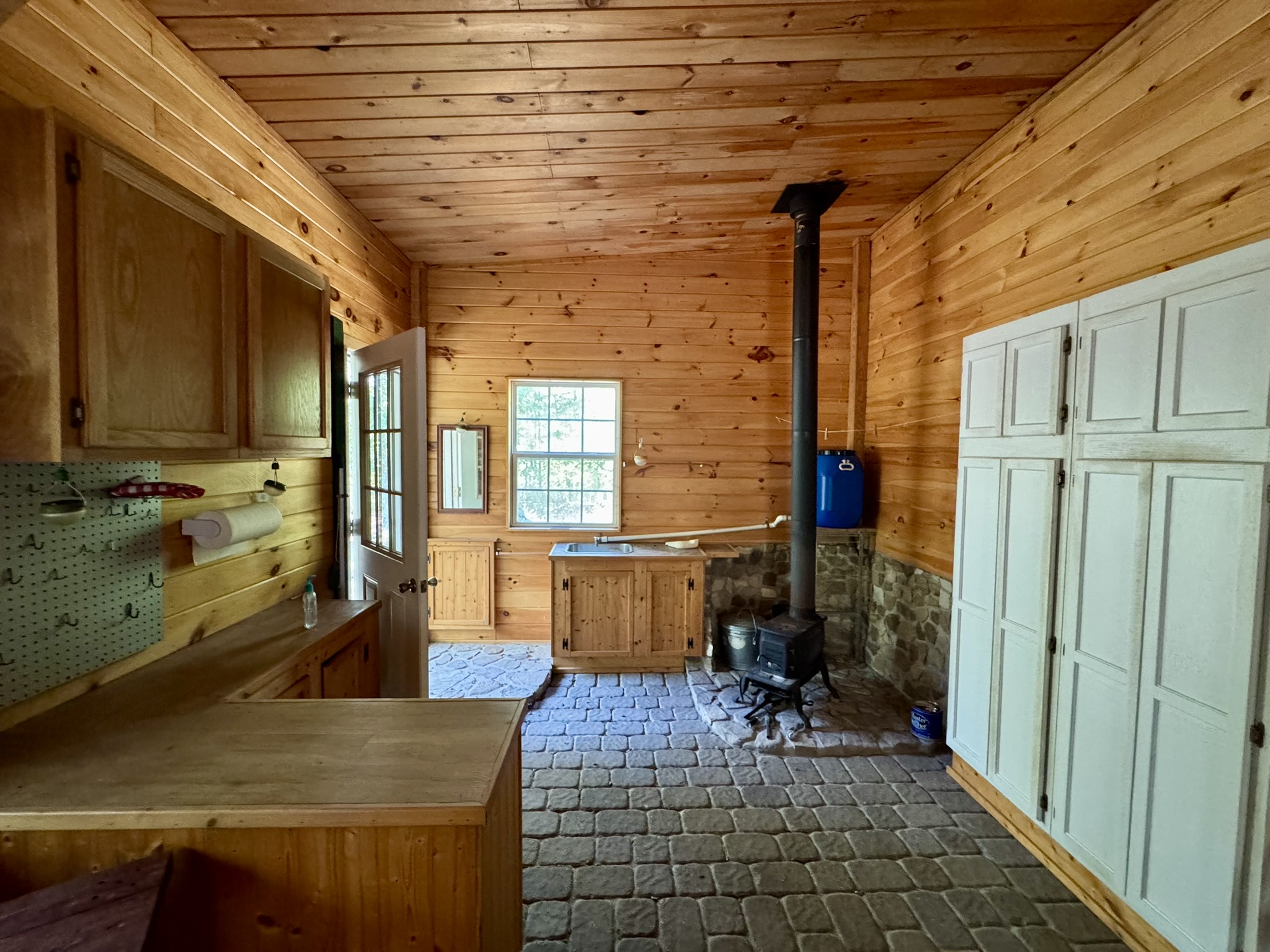 CABIN AND HUNTING LAND FOR SALE IN NORTH CENTRAL ARKANSAS