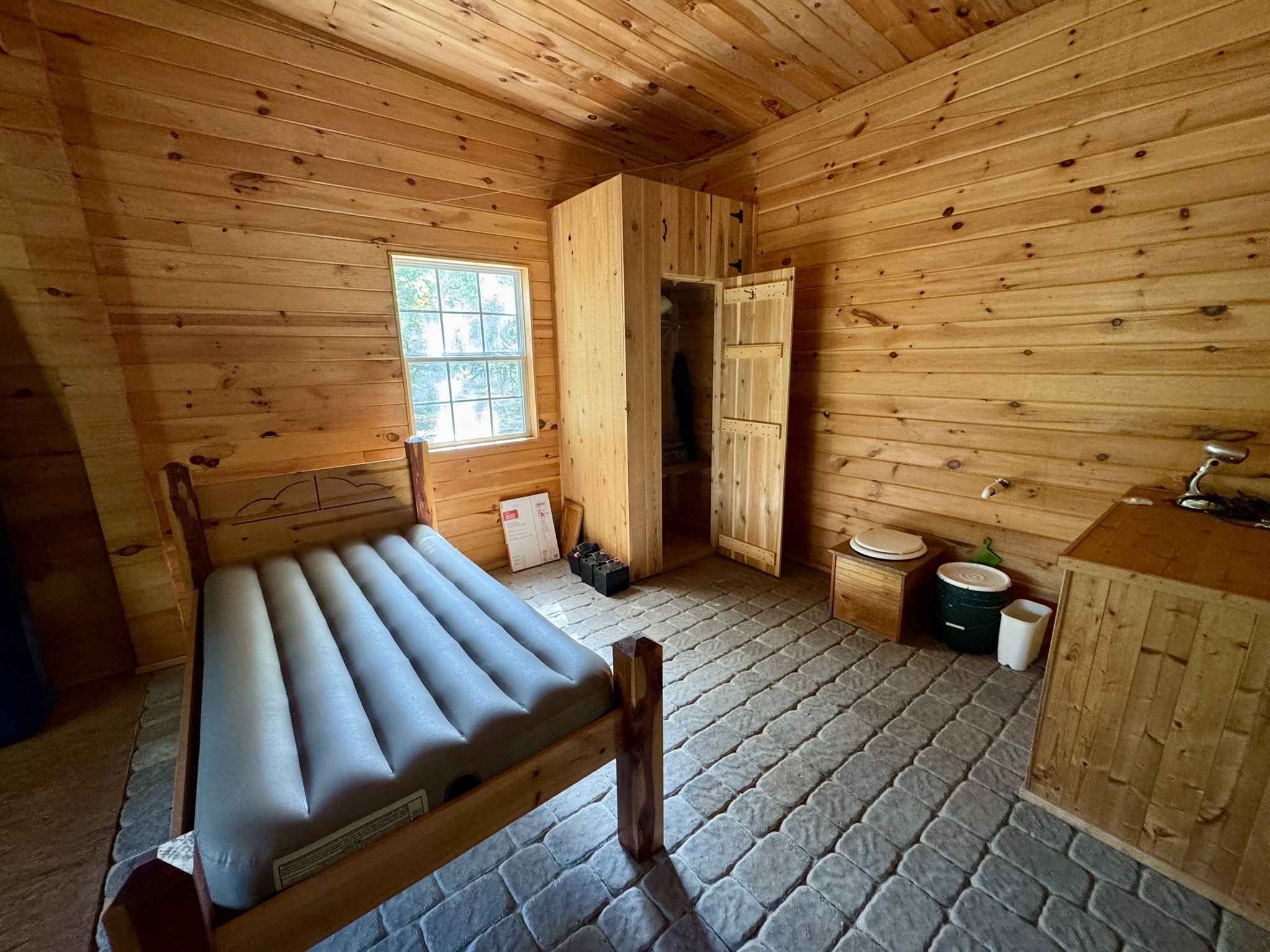 CABIN AND HUNTING LAND FOR SALE IN NORTH CENTRAL ARKANSAS