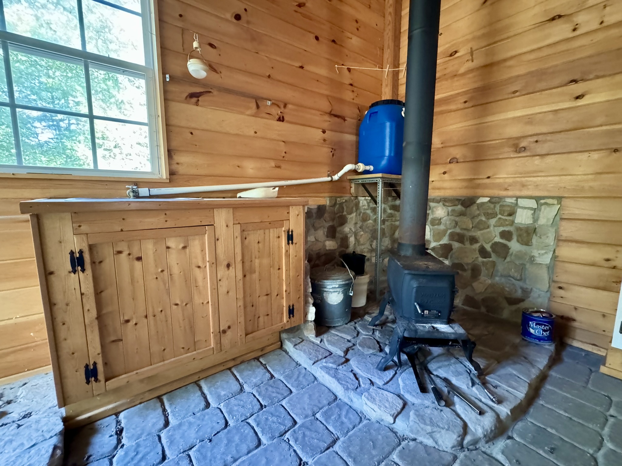 CABIN AND HUNTING LAND FOR SALE IN NORTH CENTRAL ARKANSAS