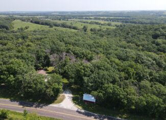 Country Home with 20 m/l acres in Putnam County, MO