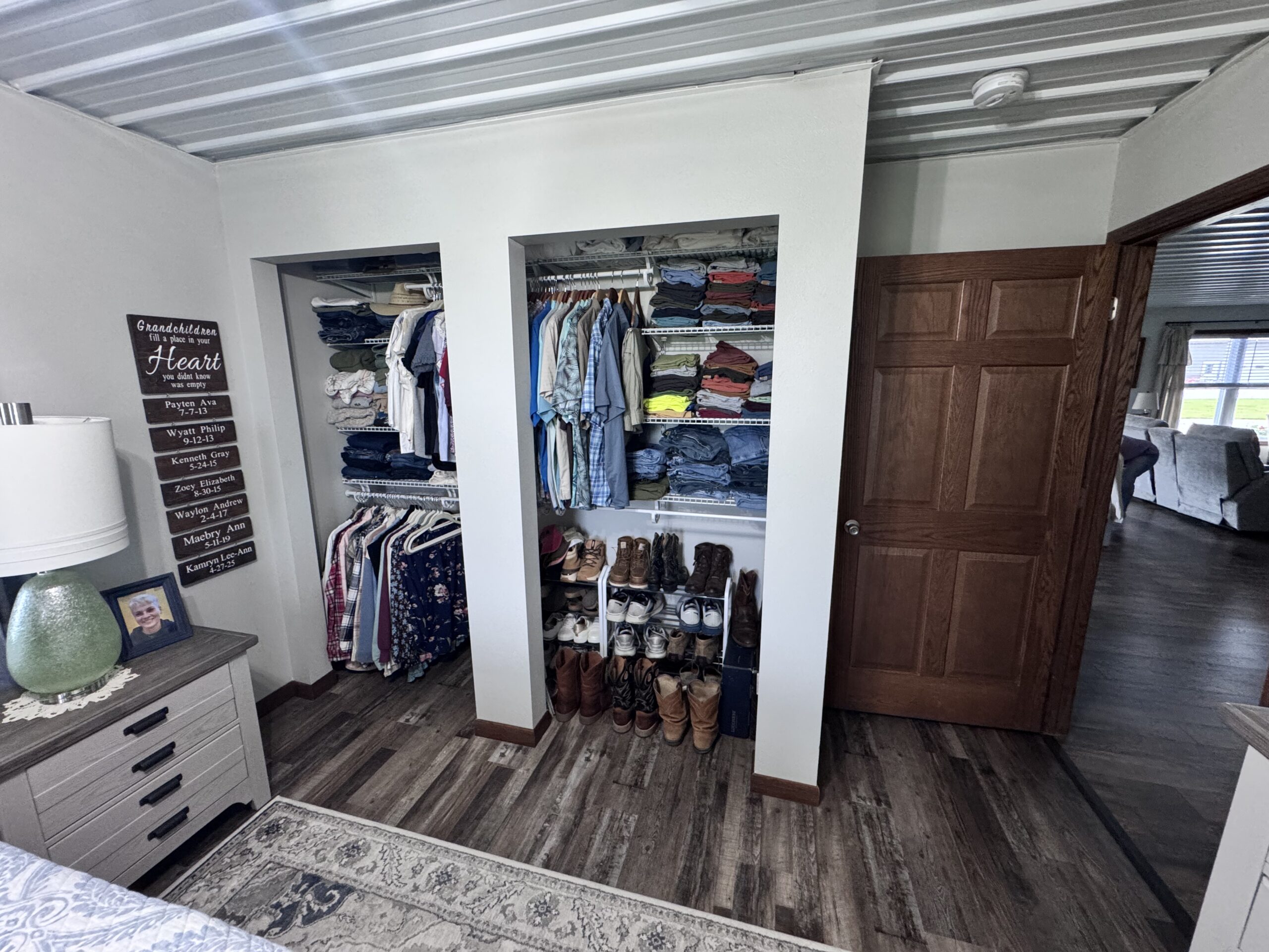 Dream Countryside Home + Guest Home in Moulton, IA