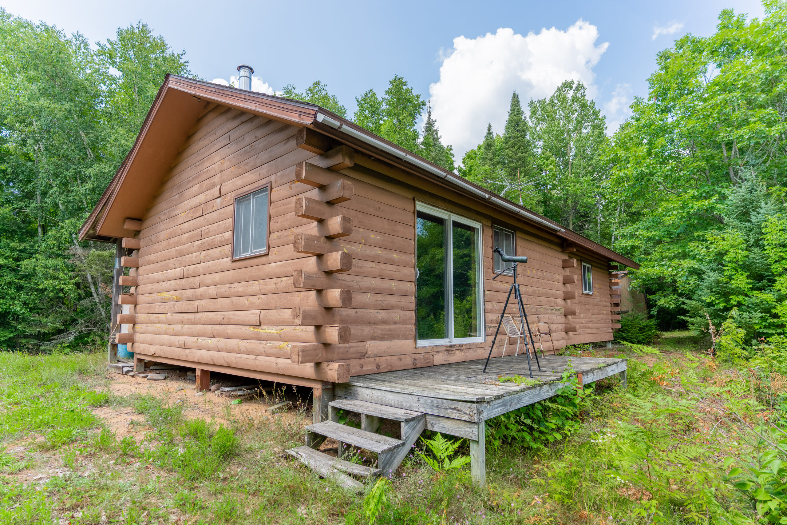 Lakefront Acreage With Cabin For Sale in Northern Wisconsin