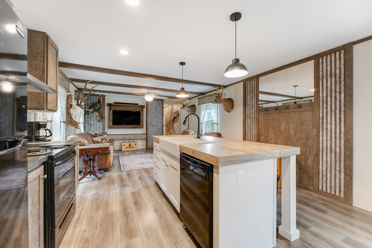 48.7+/- Acres Featuring a 2022 Single Wide Mobile Home Montello WI