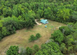 LOG CABIN AND HUNTING LAND FOR SALE IN NORTH CENTRAL ARKANSAS