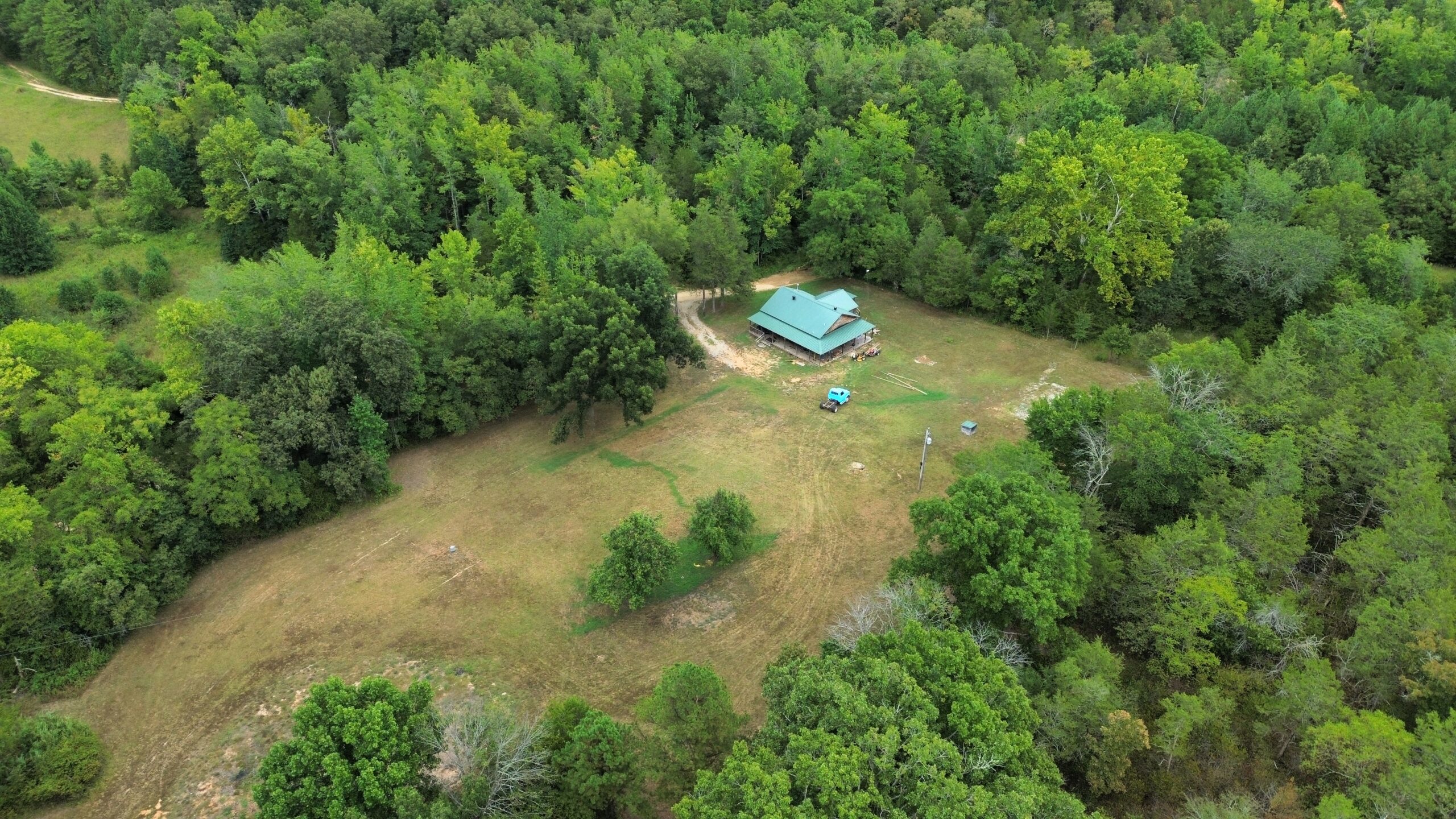 LOG CABIN AND HUNTING LAND FOR SALE IN NORTH CENTRAL ARKANSAS