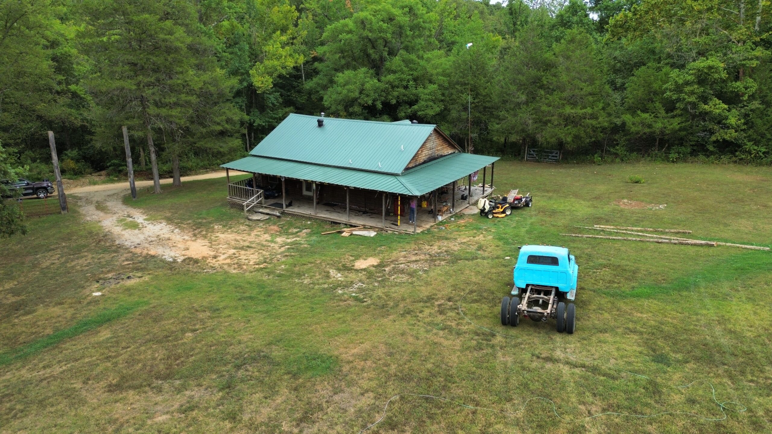 LOG CABIN AND HUNTING LAND FOR SALE IN NORTH CENTRAL ARKANSAS