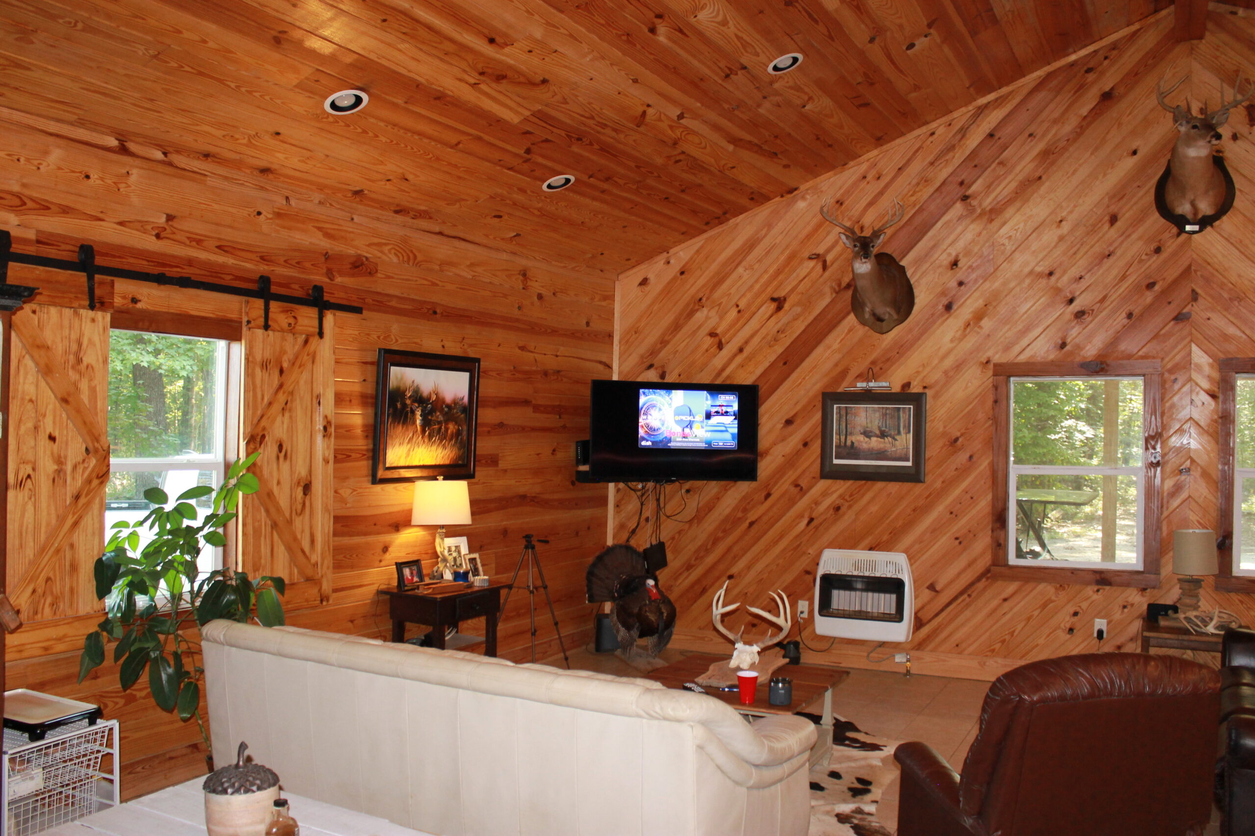 210 Acre Turn-Key Recreational Property for Sale in Dayton, Alabama