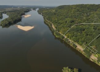 Wisconsin River Cabin for Sale in Richland County, WI – Bordering Public Hunting Land
