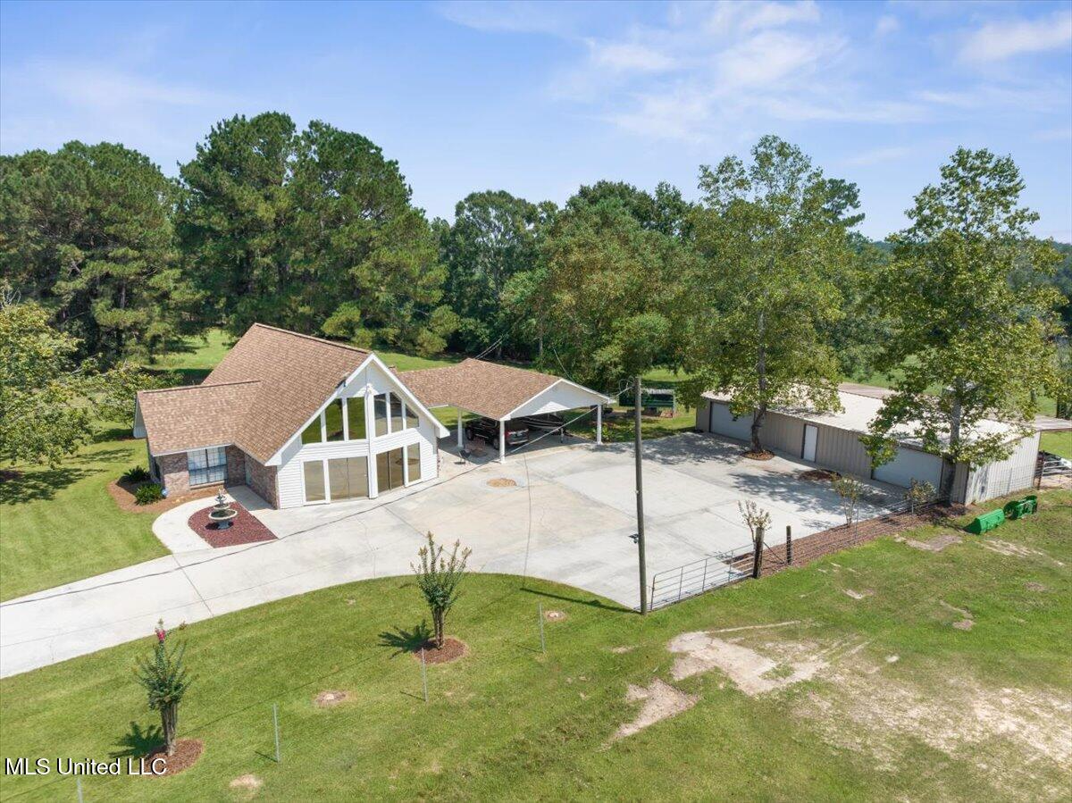 Pike Co Home with 125 Acres in North Pike School District
