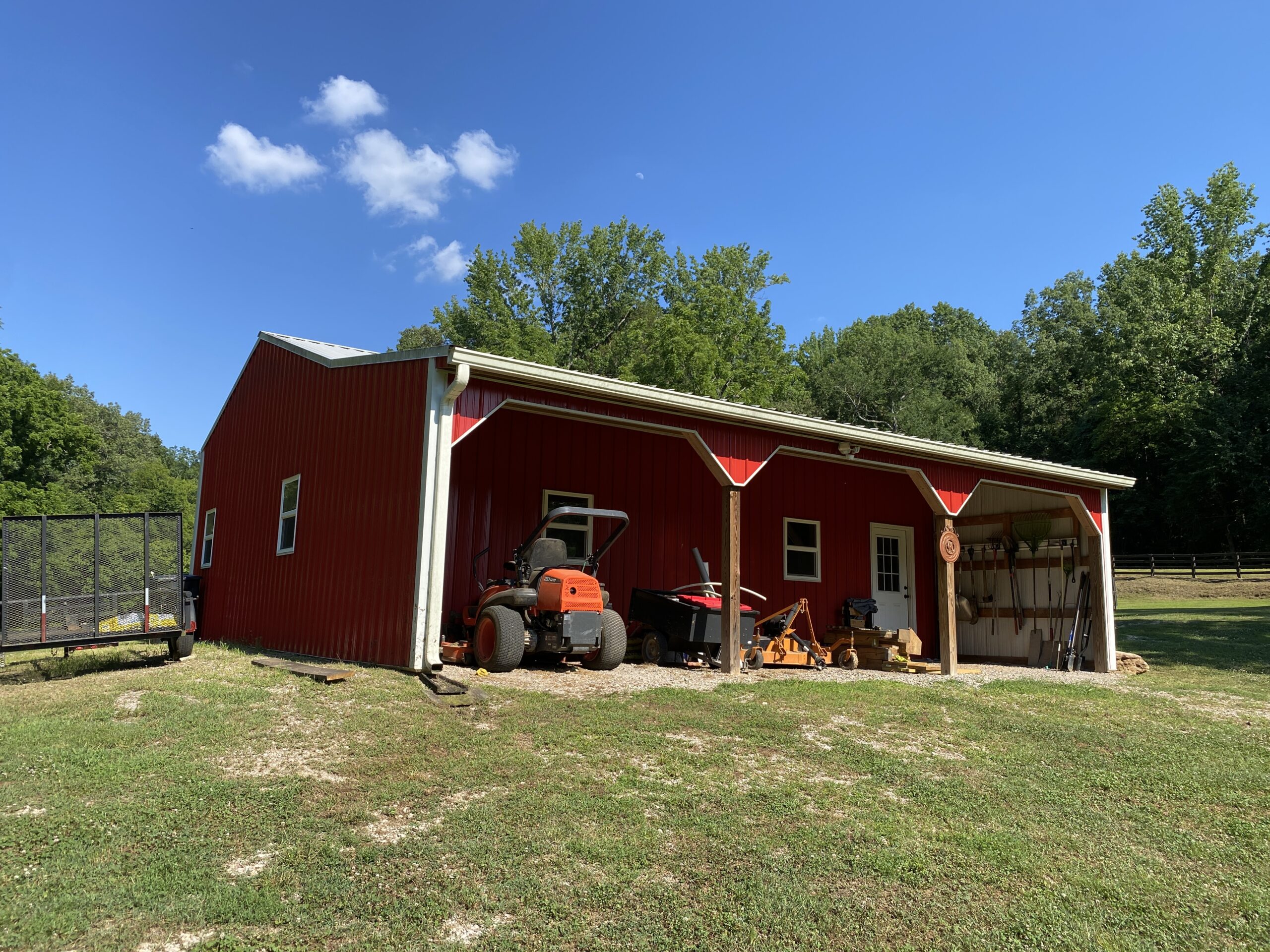 RIVER FRONT HOME W/ UNRESTRICTED ACREAGE FOR SALE IN TN ON TENNESSEE RIVER, DEER & TURKEY HUNTING