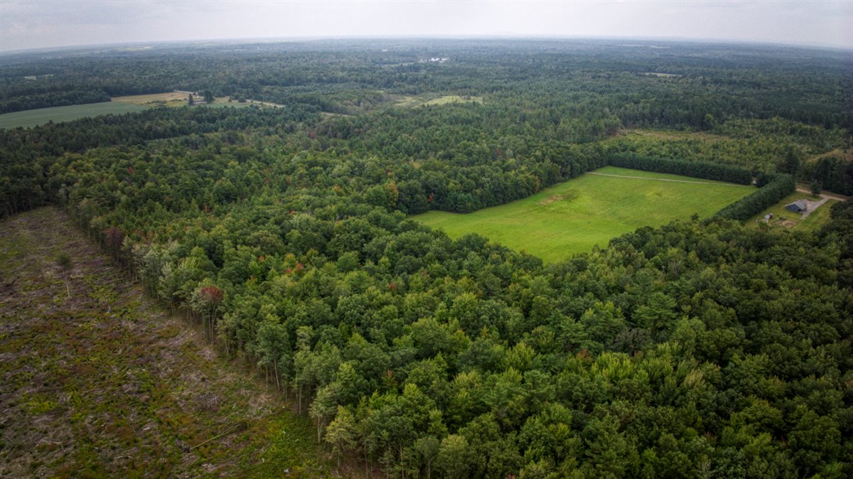 Hunting Camp on Poertner Rd in Clark County WI