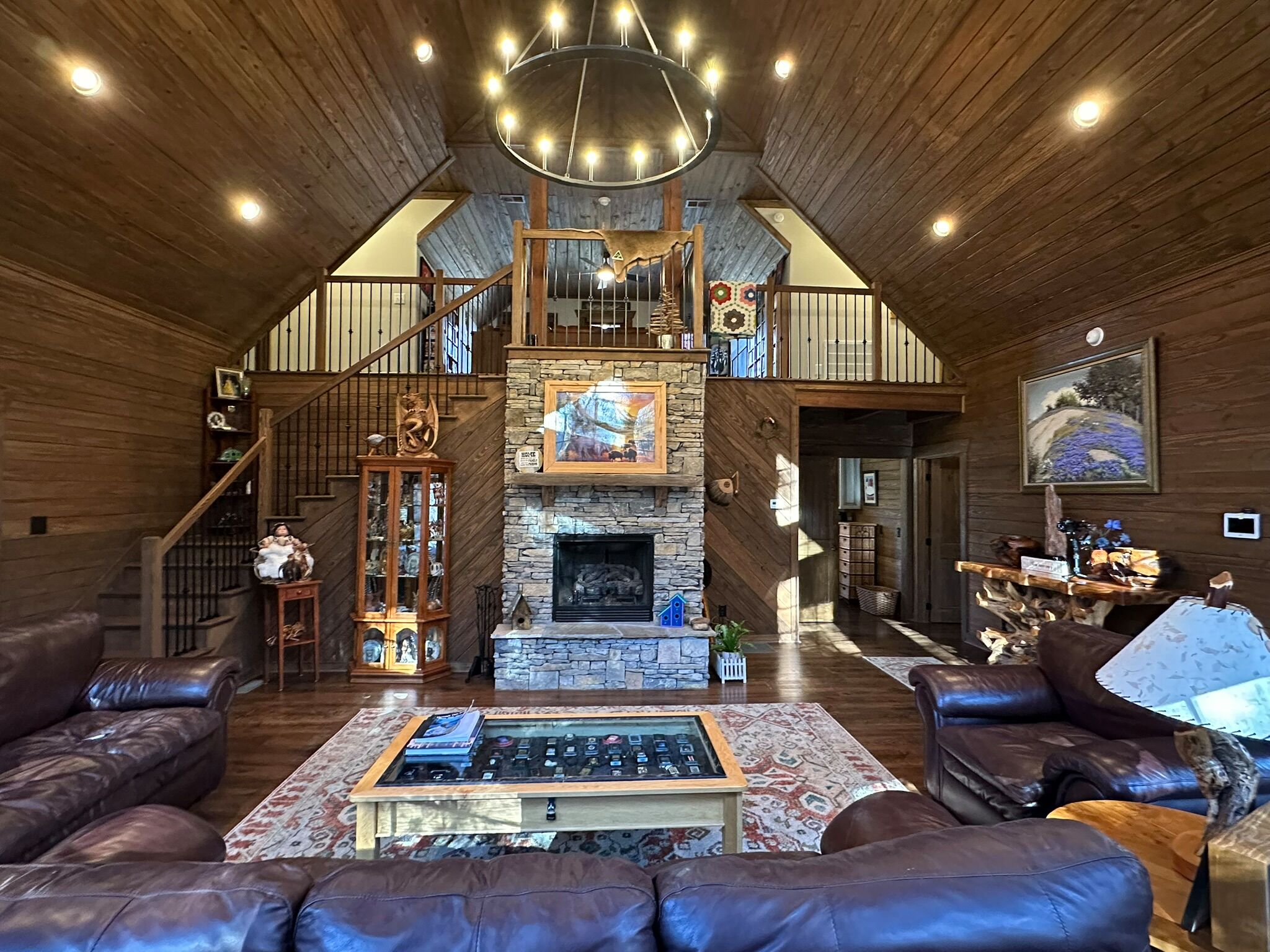 RIVER FRONT HOME W/ UNRESTRICTED ACREAGE FOR SALE IN TN ON TENNESSEE RIVER, DEER & TURKEY HUNTING