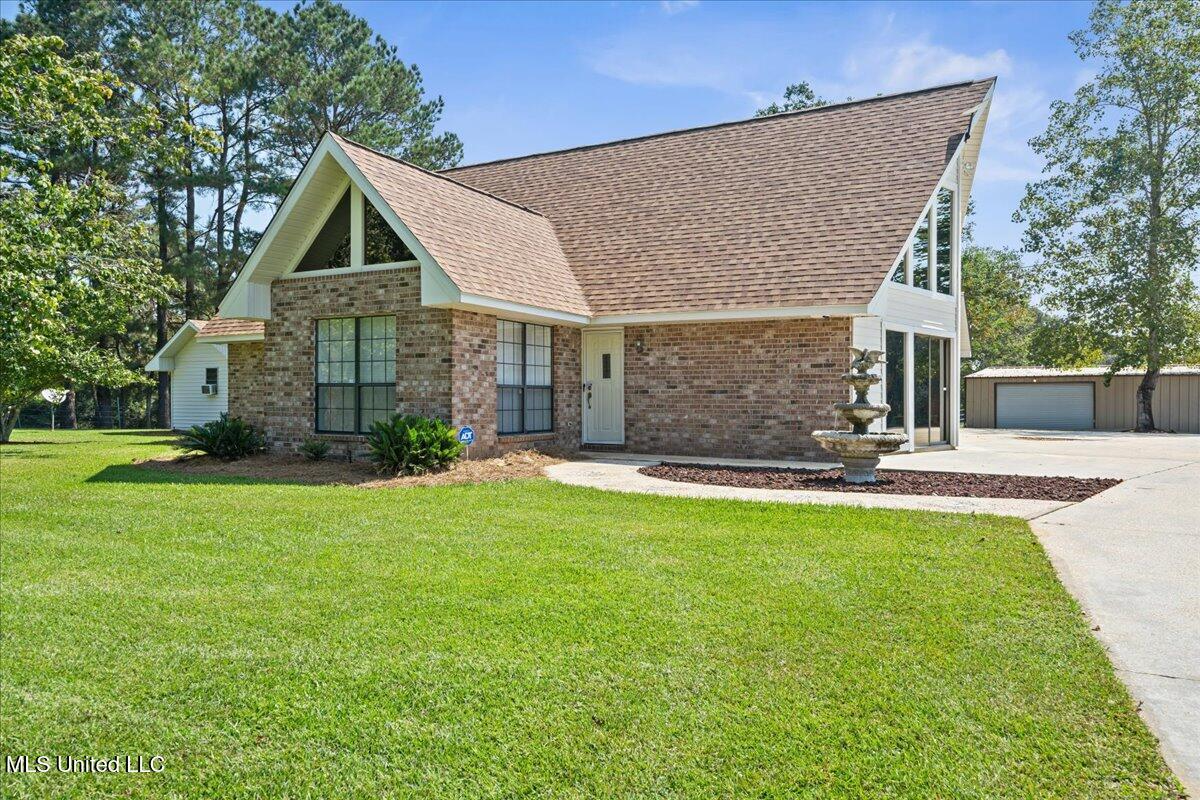 Pike Co Home with 125 Acres in North Pike School District