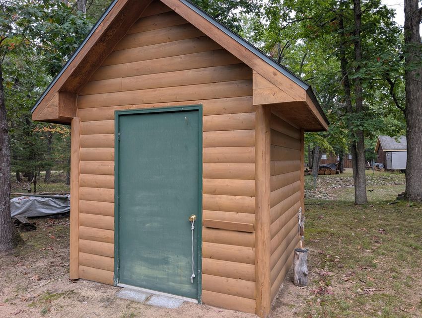 Half-Log Cabin with Loft on Canada Creek Ranch, Atlanta MI