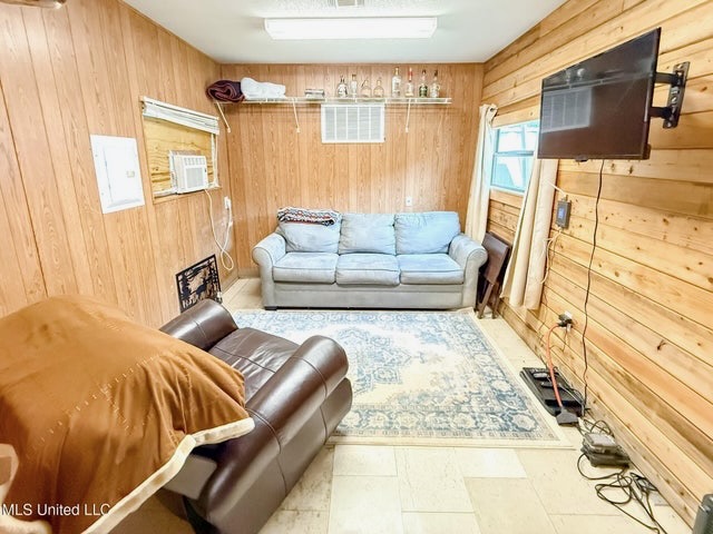 Magnolia MS 18.19 Acres with Mobile Home & Hunting Land